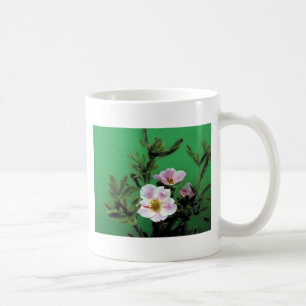 wilde rosa Rosenblüten in Grün, Elegant Kaffeetasse