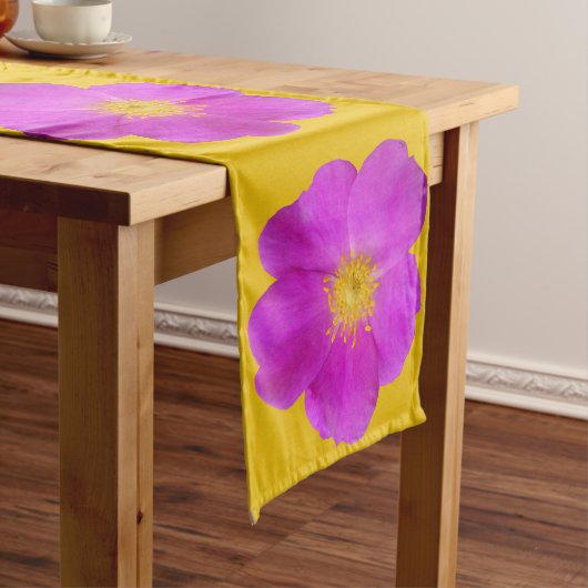 Wilde Rose 2 Großer Tischläufer (Beispiel)