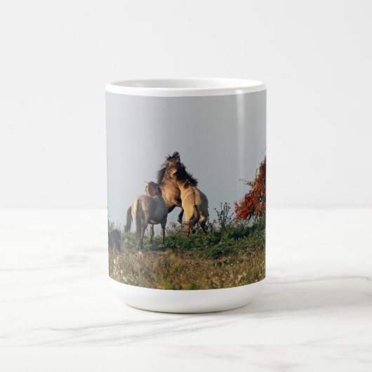 wilde Stallions-Tasse Kaffeetasse (Mittel)