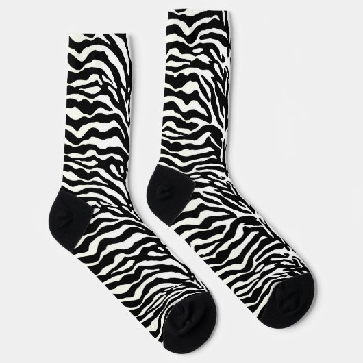 Wilde Tierdrucke, Zebra in Schwarz und Weiß Socken (Rechts)