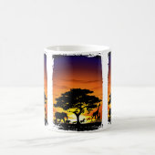 Wilde Tiere auf der afrikanischen Savanna Sunset Kaffeetasse (Mittel)