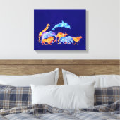 Wilde Tiere, die zusammen eine farbenfrohe Wasserf Leinwanddruck (Insitu (Schlafzimmer))