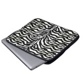 Wilde Tiere Print, Zebra in Schwarz und Weiß Lapto Laptopschutzhülle (Vorne Knopf)