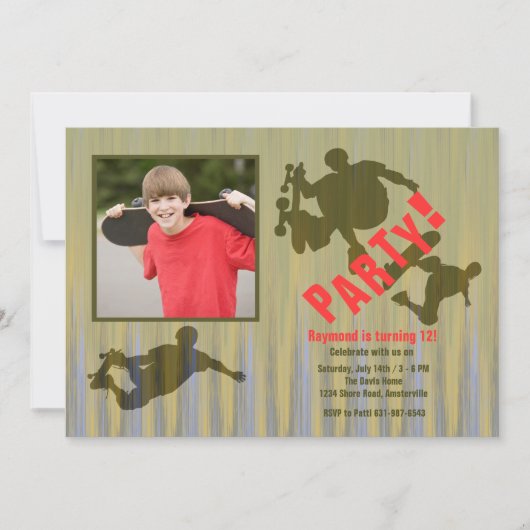 Wilde Trick-Fotoskateboard-Einladung Einladung (Vorderseite)