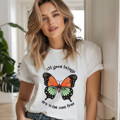 Wilde und freie moderne Boho-Schmetterlingstypogra T-Shirt