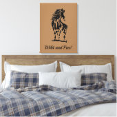Wilde und freie Pferde Premium Wrapped Canvas (Gla Leinwanddruck (Insitu (Schlafzimmer))
