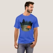 wilde und romantische Campingausflüge mit Lagerfeu T-Shirt (Vorne ganz)