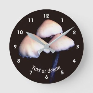 Wilde Waldpilze Natur Personalisiert  Runde Wanduhr