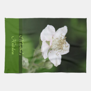 Wilde weiße Himbeerblüte Handtuch