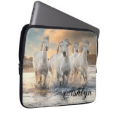 Wilde Weiße Pferde Laptopschutzhülle (Vorne Rechts)