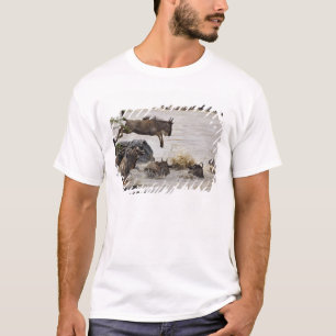 Wildebeest springt in den Mara River T-Shirt