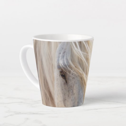 Wilder Hengst Latte Tasse (Linke Ecke)
