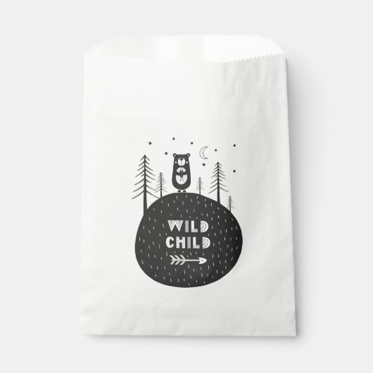 Wilder Kinderbär im Abend-Wald - Geschenk für Tasc Geschenktütchen (Vorderseite)