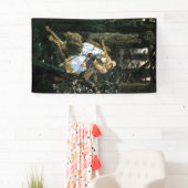 Wilder Timberwolf-tragendes Mädchen Banner (Insitu)