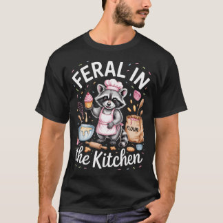 Wilder Waschbär in der Küche, lustige Backfigur T-Shirt