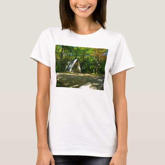 Wilderness-A-Frame-Camping am Campground T-Shirt (Vorderseite)