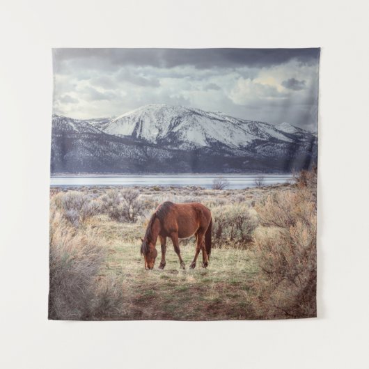 Wildes Pferd: Nevada Winterlandschaft. Wandteppich (Vorderseite)