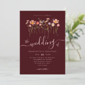Wildflower Burgundy Blush Pink Wedding QR code Einladung (Stehend Vorderseite)