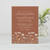 Wildflower Burnt Orange Floral Wedding Einladung (Stehend Vorderseite)
