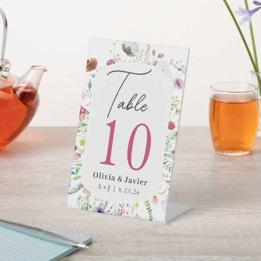 Wildflower Wedding Table Number Sockelschild (In SItu)