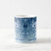 Wildkatze im Schnee Kaffeetasse (Mittel)