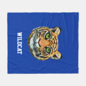 Wildkatze & Kalligrafie auf Blau Fleecedecke (Vorderseite (Horizontal))