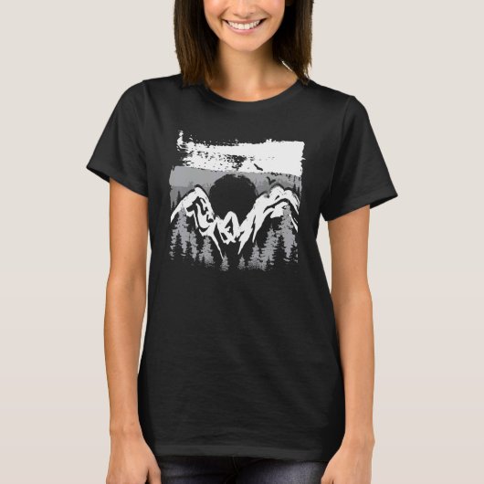 Wildlife Trees Mountain - The Restaurant T-Shirt (Vorderseite)