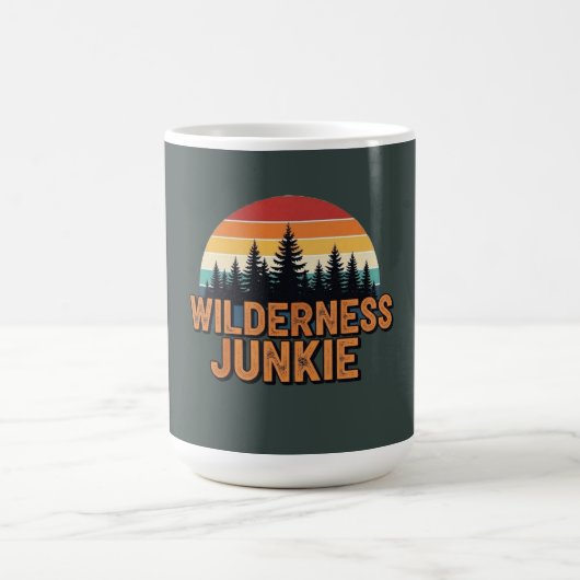 Wildness-Junkie-Retro-Design Kaffeetasse (Mittel)