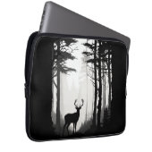 Wildnis des Rotwildwaldes Laptopschutzhülle (Vorne Rechts)