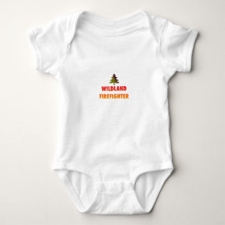 Wildnis-Feuerwehrmann mit Baum Baby Strampler