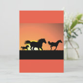 Wildpferde-Sonnenuntergangs-Silhouette Einladung (Stehend Vorderseite)