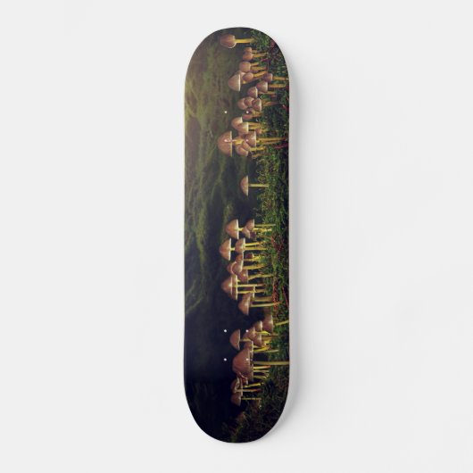 Wildpilze im Wald Skateboard (Vorderseite)