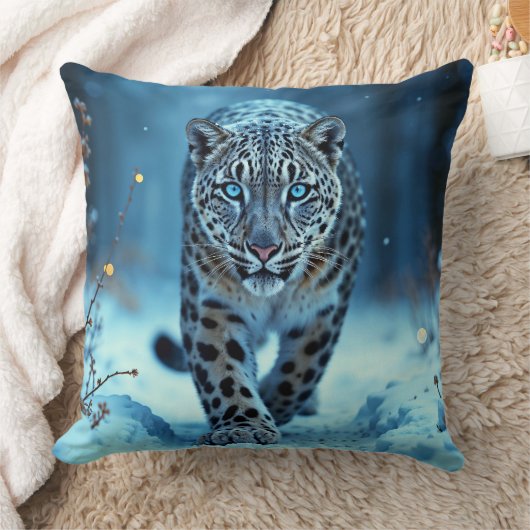 Wildschneeleopard wandern Frost verzauberter Wald Kissen (Decke)