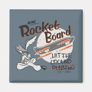WILE E. COYOTE™ ACME Raketenskateboard Magnet