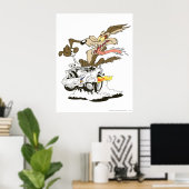 WILE E. COYOTE™ Crazy Driver Poster (Heimbüro)