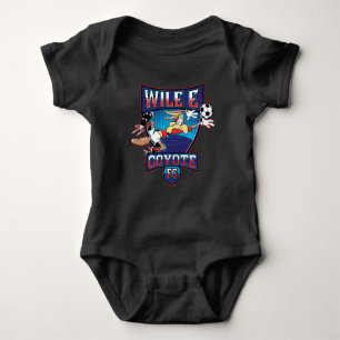 WILE E. COYOTE™ Fußballverein-Abzeichen Baby Strampler