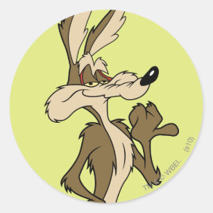 WILE E. COYOTE™ Looking Proud Runder Aufkleber