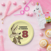 WILE E. COYOTE™ Sieht stolz aus Pappteller (Party)