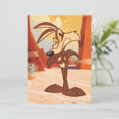 WILE E. COYOTE™-Waffen überquert Einladung (Stehend Vorderseite)
