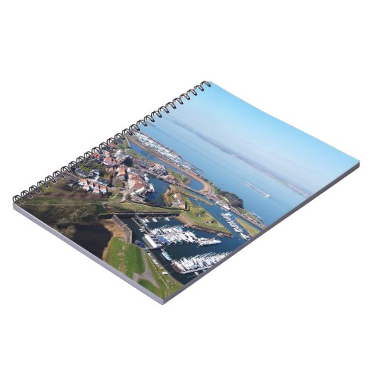 Willemstad Nederland drone overzicht. Notizblock (Linke Seite)