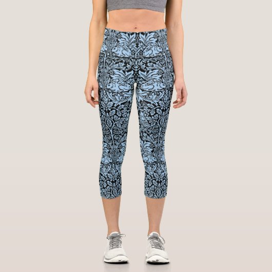 William Morris 1881 Vögel, Kaninchen-Muster Capri Leggings (Vorderseite)