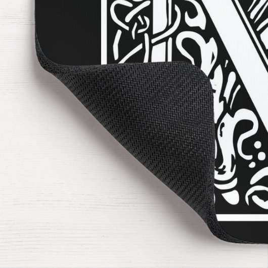 William Morris Alphabet "M" Mousepad (Ecke)