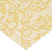 William Morris Bachelors Button Golden Background Tischdecke (Schrägansicht)