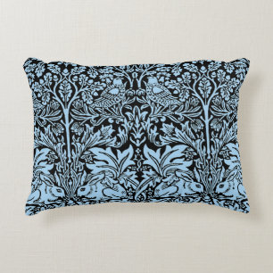 William Morris Brother Rabbit Hellblau Schwarz Dekokissen