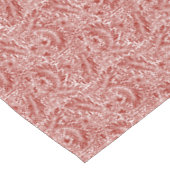 William Morris Cherry Red Larkspur Pattern Tischdecke (Schrägansicht)