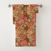 William Morris Chrysanthemums, Brown und Rust Badhandtuch Set (Insitu)