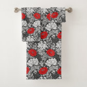 William Morris Chrysanthemums, grau und rot Badhandtuch Set (Insitu)