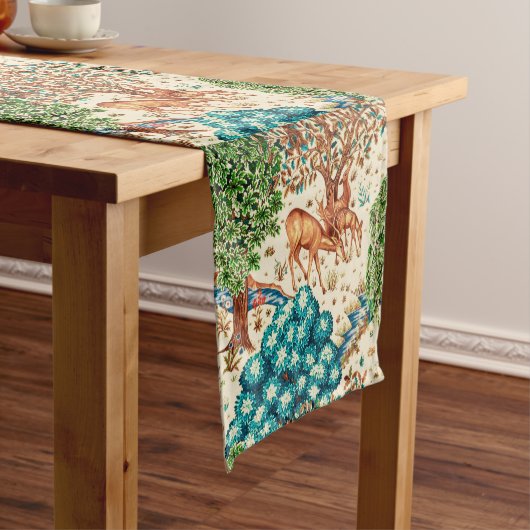 William Morris Deer by a Brook Tapestry Beige  Kurzer Tischläufer (Beispiel)