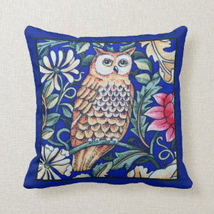 William Morris Eulen-Tapete, Beige und Kobaltblau Kissen