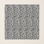 William Morris Floral Damask, Schwarz auf weißem S Schal<br><div class="desc">Quadratischer Schal in einem Vintagen William Morris-Blumendamasemuster,  digital verstärkt und farbig,  schwarz auf weißem Hintergrund</div>
